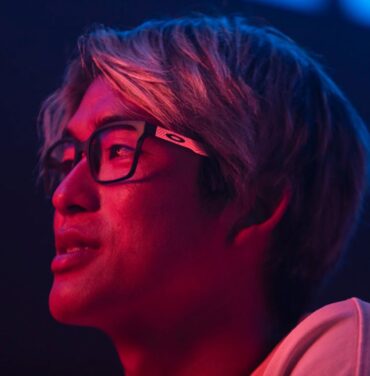 Oakley presenta sus gafas Dehaven