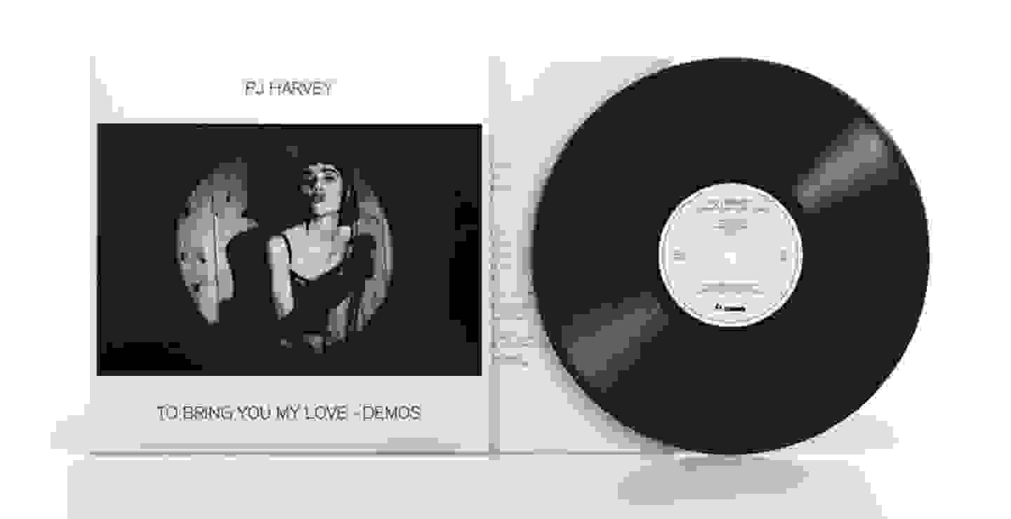 PJ Harvey libera demo de “Down By The Water”