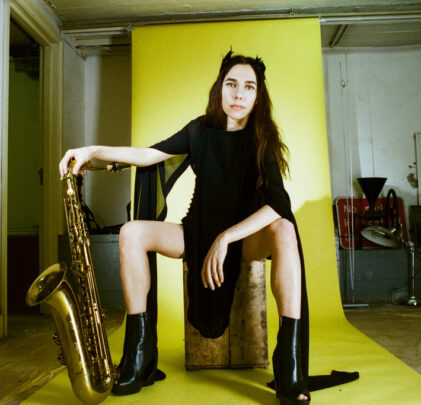 Escucha a PJ Harvey en el trailer de Dark River