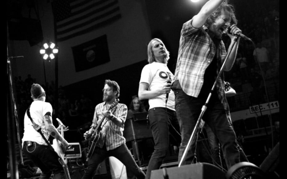 Pearl Jam anuncia nuevo material