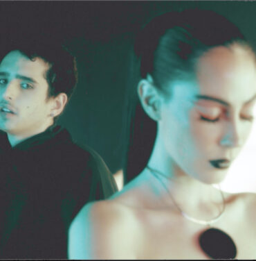 PLATA: dupla versátil de pop y electrónica audaz