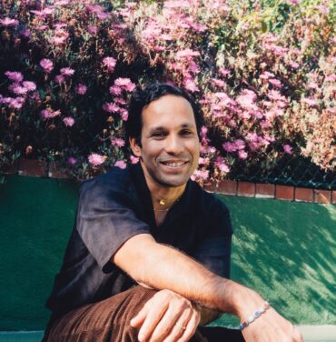 Baile y buena vibra al ritmo de “Sale el Sol” de Pachyman