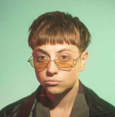 Paco Amoroso comparte el video de “Sabe”