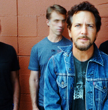 Pearl Jam se suma al All-In Challenge