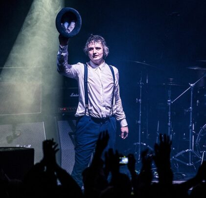 Pete Doherty hace covers de Oasis y Leonard Cohen