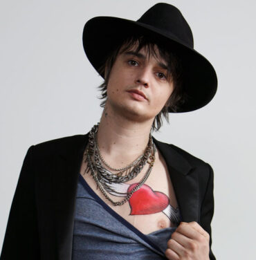 Pete Doherty sugiere un combate de boxeo con Liam Gallagher