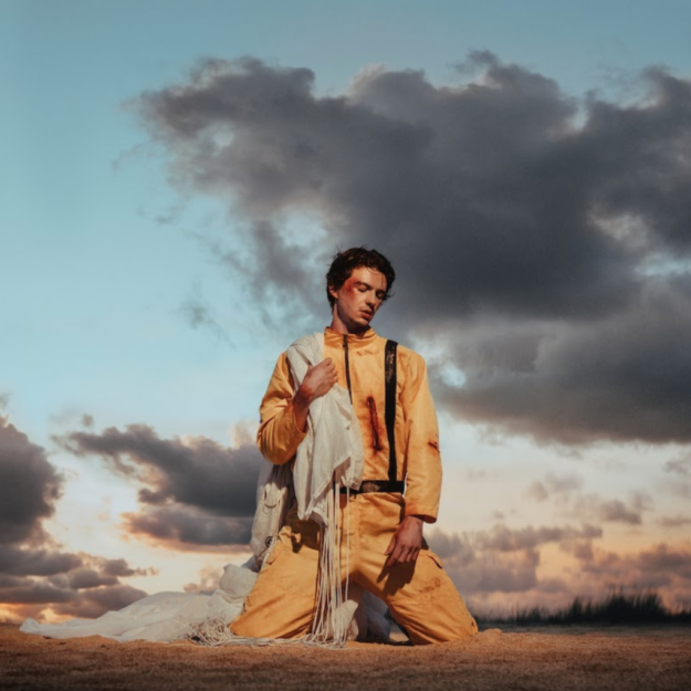 Petit Biscuit — Parachute