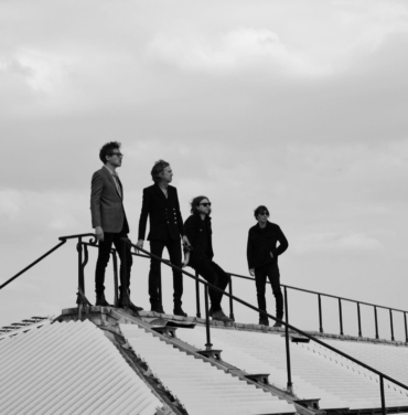 Phoenix comparte remix de “All Eyes on Me” con Pusha T y Benee