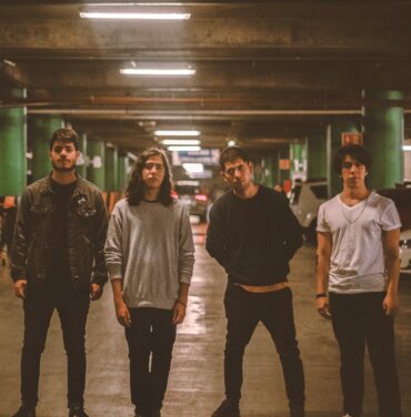 Point Decster estrena 