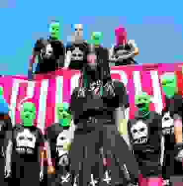 Escucha “Riot”, lo nuevo de Pussy Riot