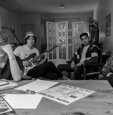 Pájaros Vampiro, rebeldía análoga y creaturas a velocidad