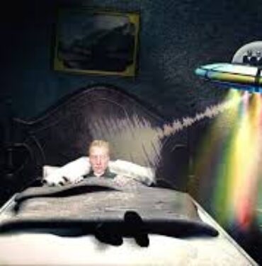 Queens of the Stone Age estrena video