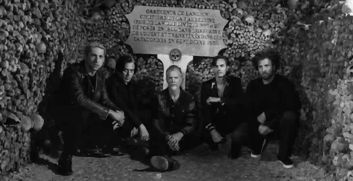 'Alive in the Catacombs' de Queens of the Stone Age será proyectada en México