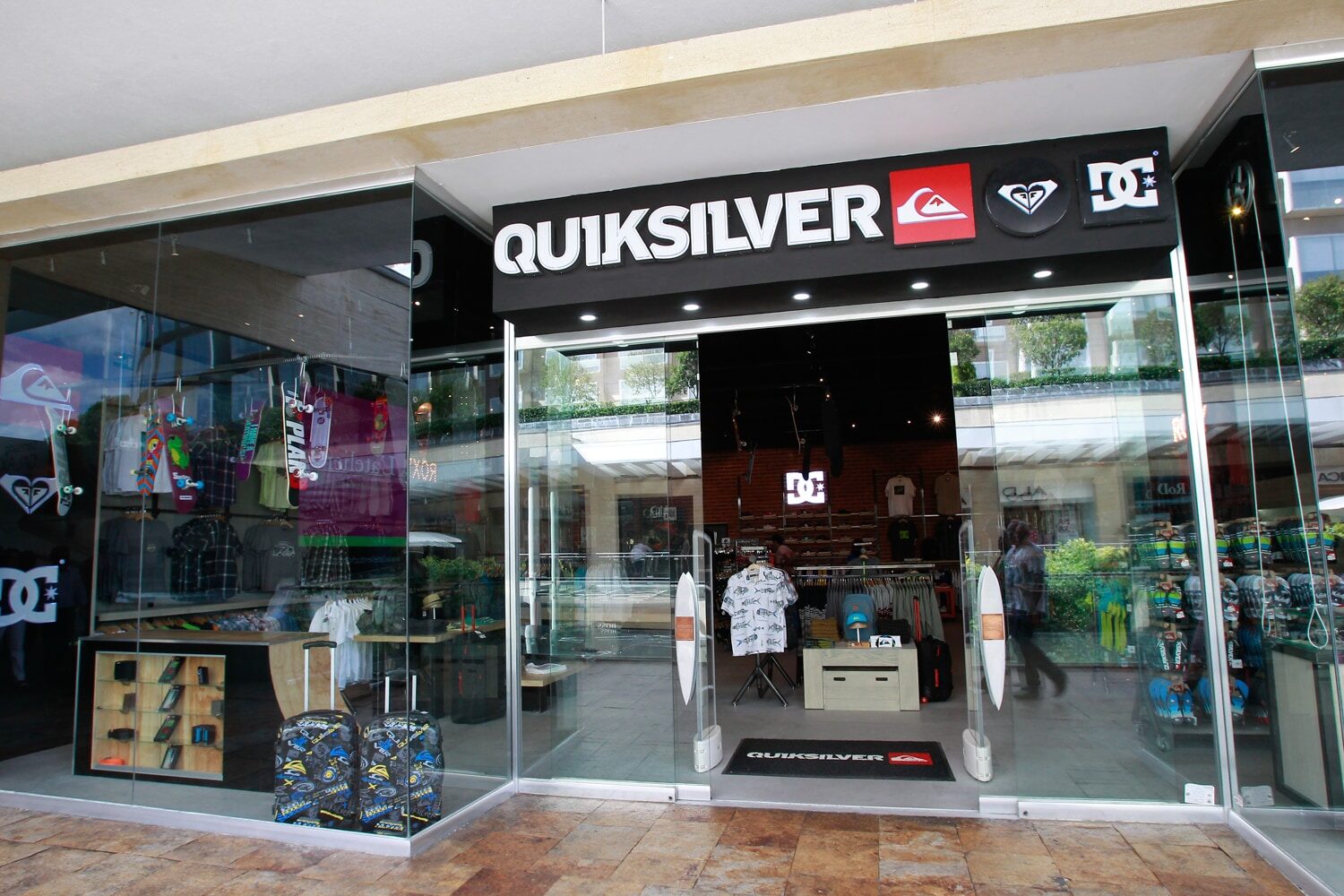 Quiksilver abre su primer tienda en México