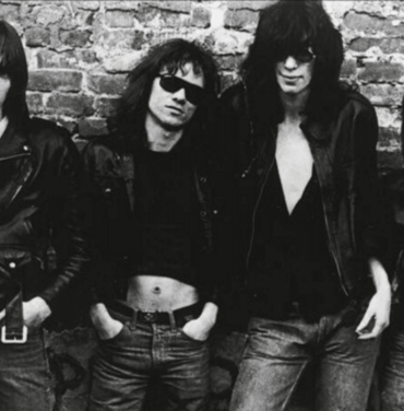 A 45 años del álbum debut de Ramones