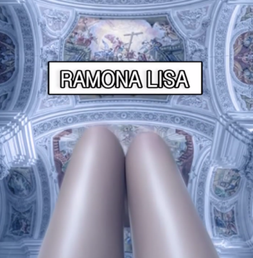 Ramona Lisa presenta “Backwards and Upwards”