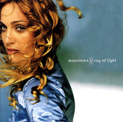 A 25 años de 'Ray of Light' de Madonna