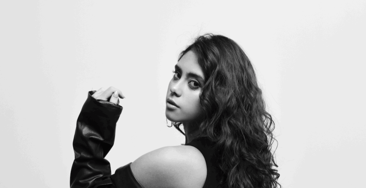 Renata Vaca hace su debut con “Puertas”