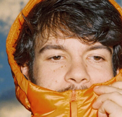 Escucha “Amazing”, lo nuevo de Rex Orange County