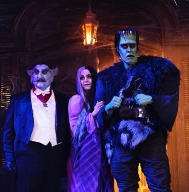 Mira el tráiler completo de 'The Munsters', cinta dirigida por Rob Zombie