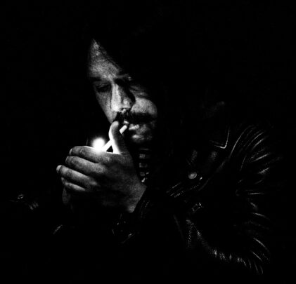 Roninn, coldwave salvaje y oscuro para el combate