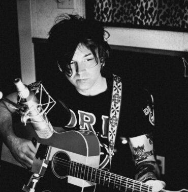 Ryan Adams le hace un cover a Bruce Springsteen