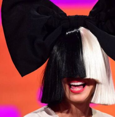Sia comparte detalles de su nuevo álbum, 'Reasonable Woman'