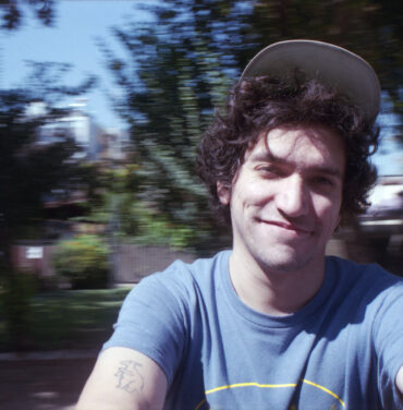 Simón Campusano comparte detalles de 'Sobre Habitar la Depresión Intermedia'