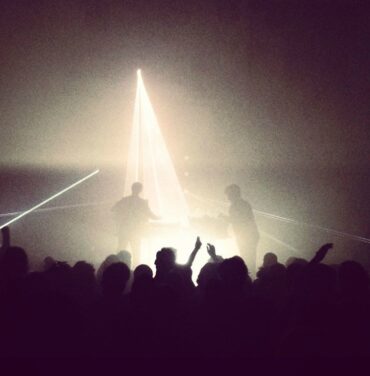 Simian Mobile Disco comparte su colaboración con Roman Flügel