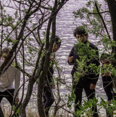 PREMIERE: Strange Color presenta su sencillo “Estratagema”