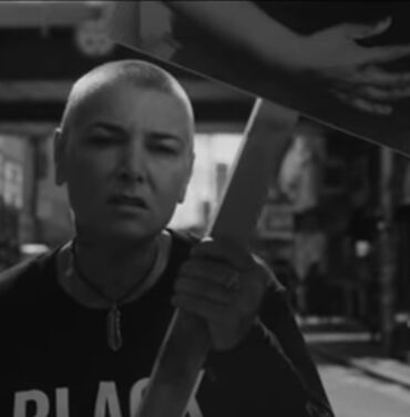 Sinéad O'Connor realiza cover de Mahalia Jackson