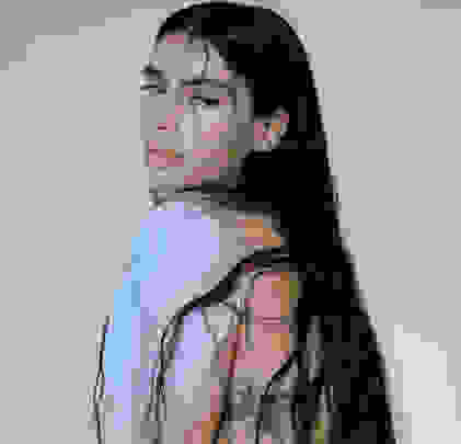 Sevdaliza estrena EP, 'Raving Dahlia'