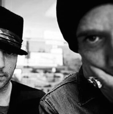 Gana pases para She Wants Revenge