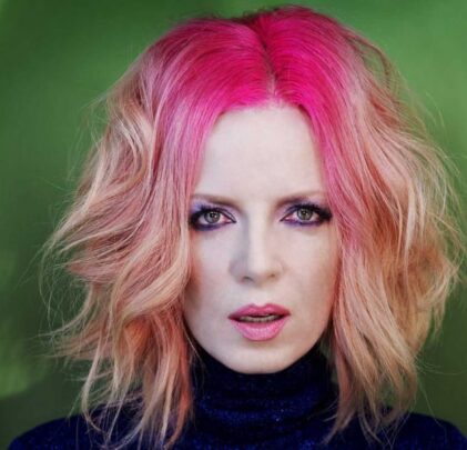 Shirley Manson conmemora el 8M con una playlist