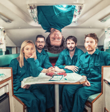 Silverbacks estrena “A Job Worth Something”