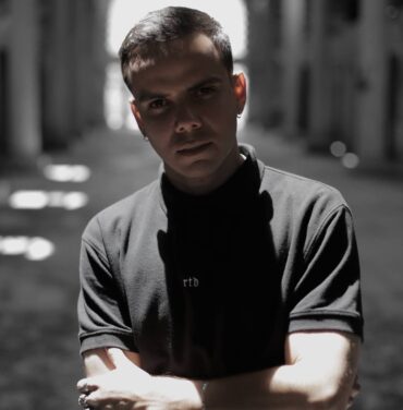 PREMIERE: Simpson Ahuevo estrena 