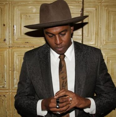 Escucha el nuevo disco de Sinkane