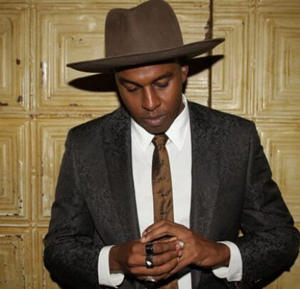 Escucha el nuevo disco de Sinkane