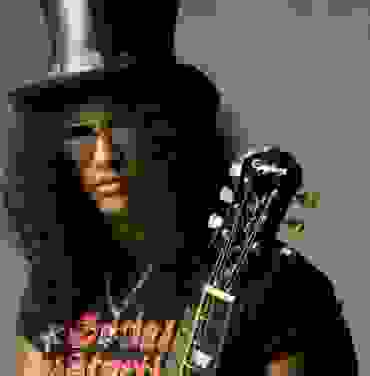 Slash interpreta temas de Led Zeppelin y The Beatles