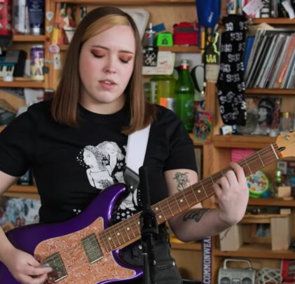 Soccer Mommy presenta su “Tiny Desk Concert”
