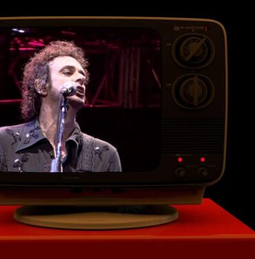 Mira el video animado para “Sobredosis De T.V.” de Soda Stereo