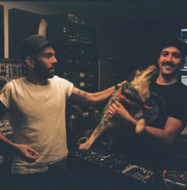 Soona presenta su nuevo y lúgubre videoclip “In My Hands”