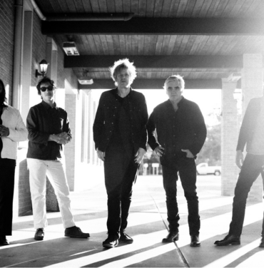 Spoon anuncia 'Lucifer On The Moon', un rework de su último álbum