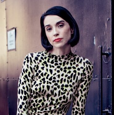 St. Vincent le hace un cover a The Clash