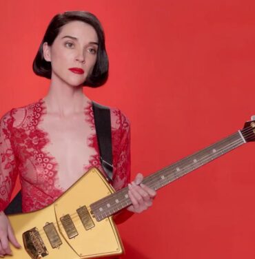 St. Vincent interpreta “Forty Six & 2” de Tool