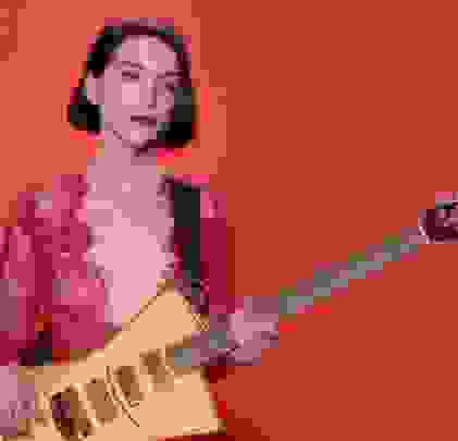 St. Vincent interpreta “Forty Six & 2” de Tool