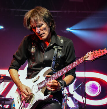 Steve Vai en el Pabellón Cuervo
