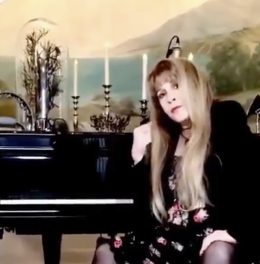 Stevie Nicks interpreta el TikTok viral de Nathan Apodaca