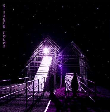 Strange Color — Al Borde de Un Tiempo Perdido