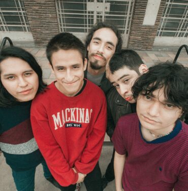 Suerte Campeón comparte el sencillo “Tengo tantas dudas y ninguna respuesta”